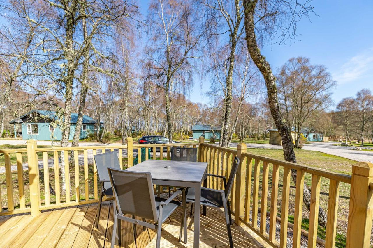 Thistle Lodge 21 With Hot Tub Belladrum Exterior photo